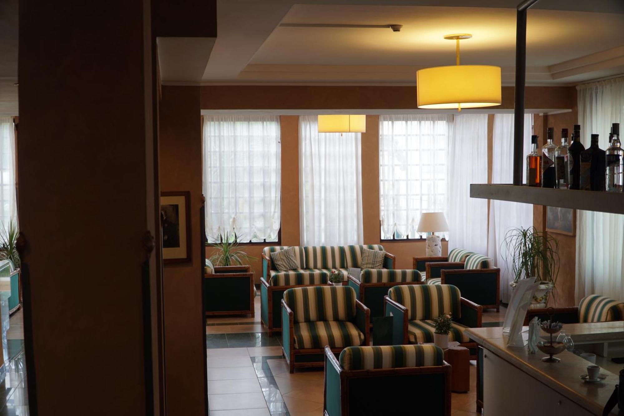 Hotel President 몬테카티니테르메 외부 사진